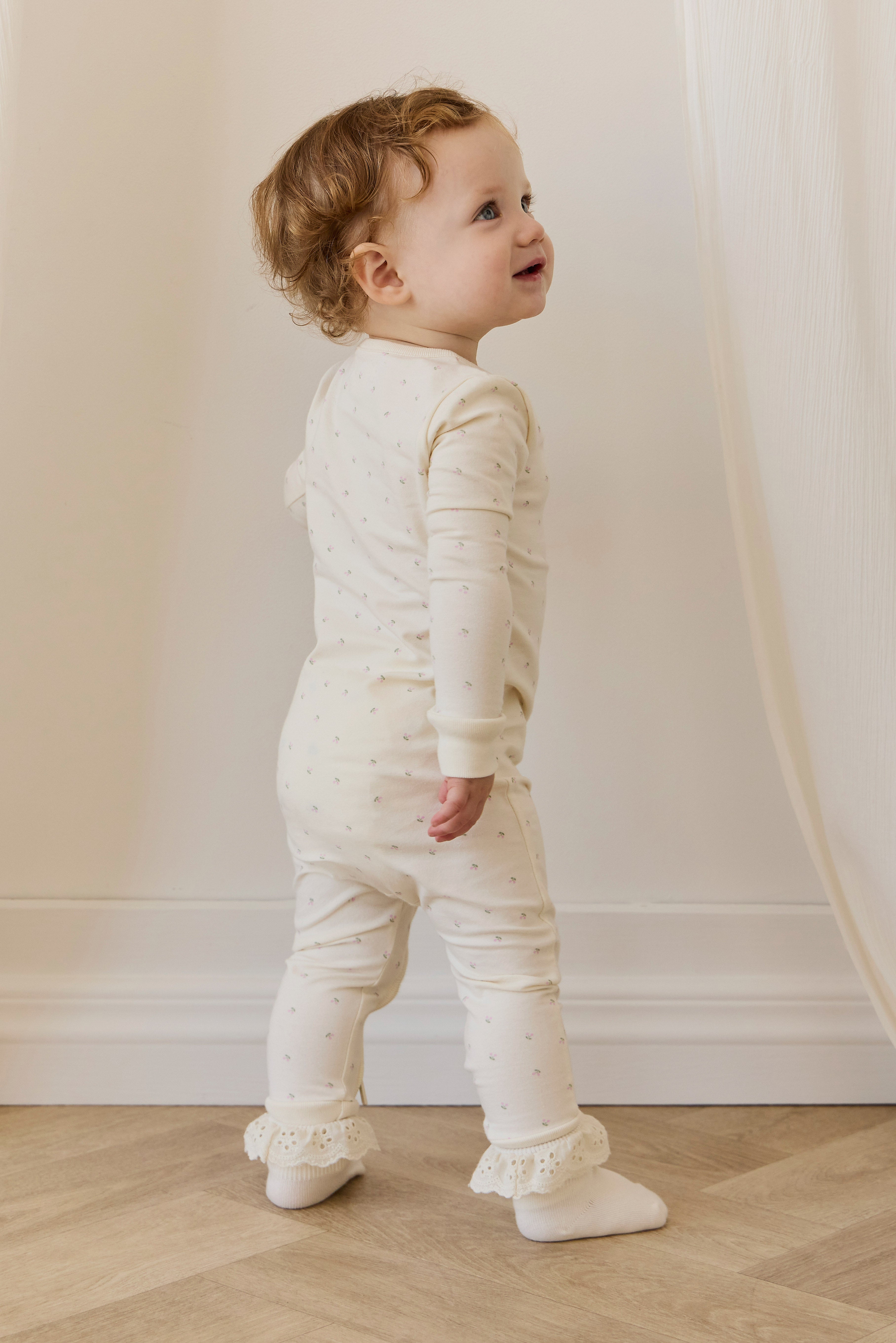 Combinaison en coton biologique à imprimé cerises Sweet Cream, avec fermeture éclair sur le devant et poignets côtelés, pour dormir et jouer, 0–3 ans