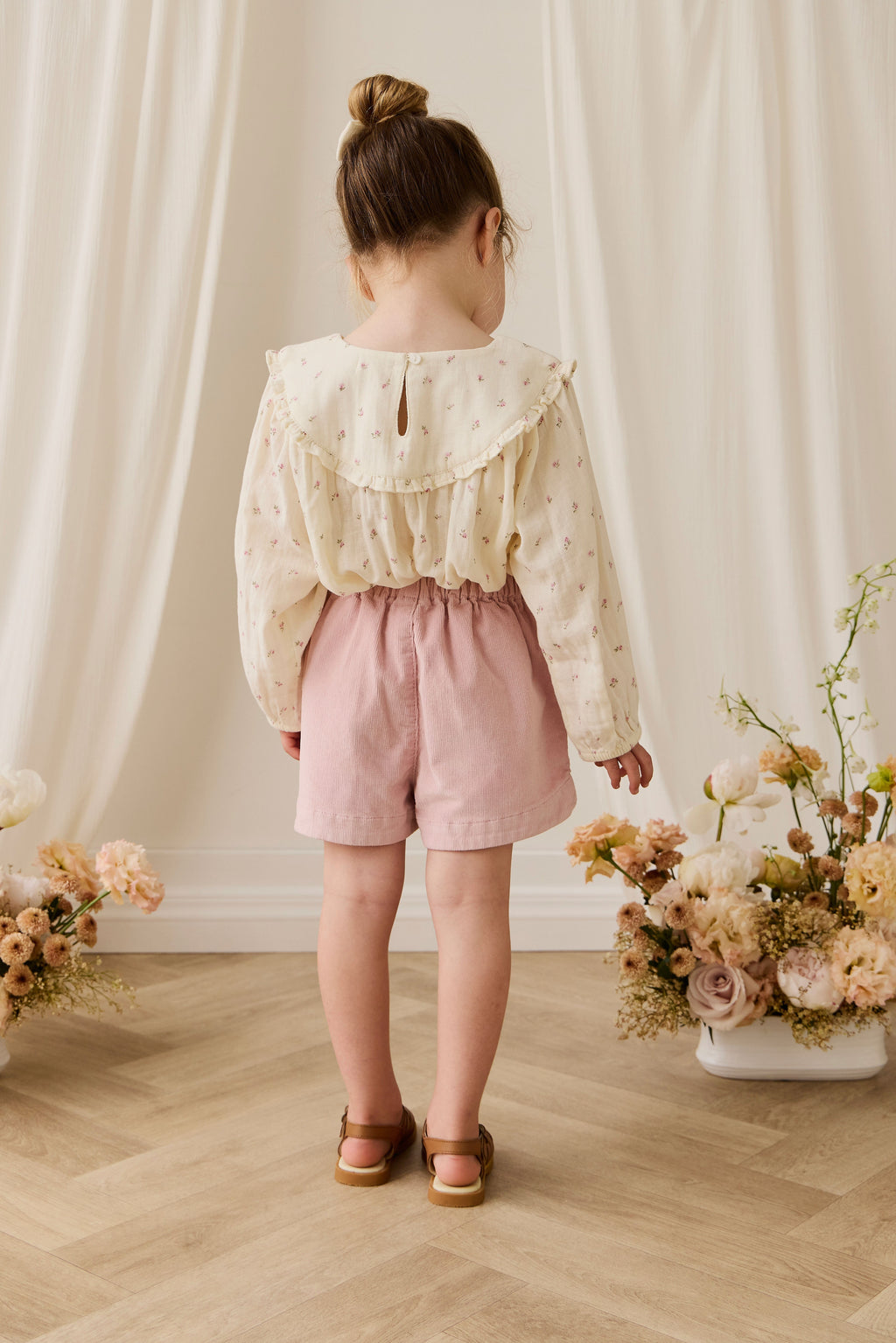 Chemisier en mousseline de coton biologique  à volants avec empiècement froncé et manches longues pour filles de 0 à 10 ans