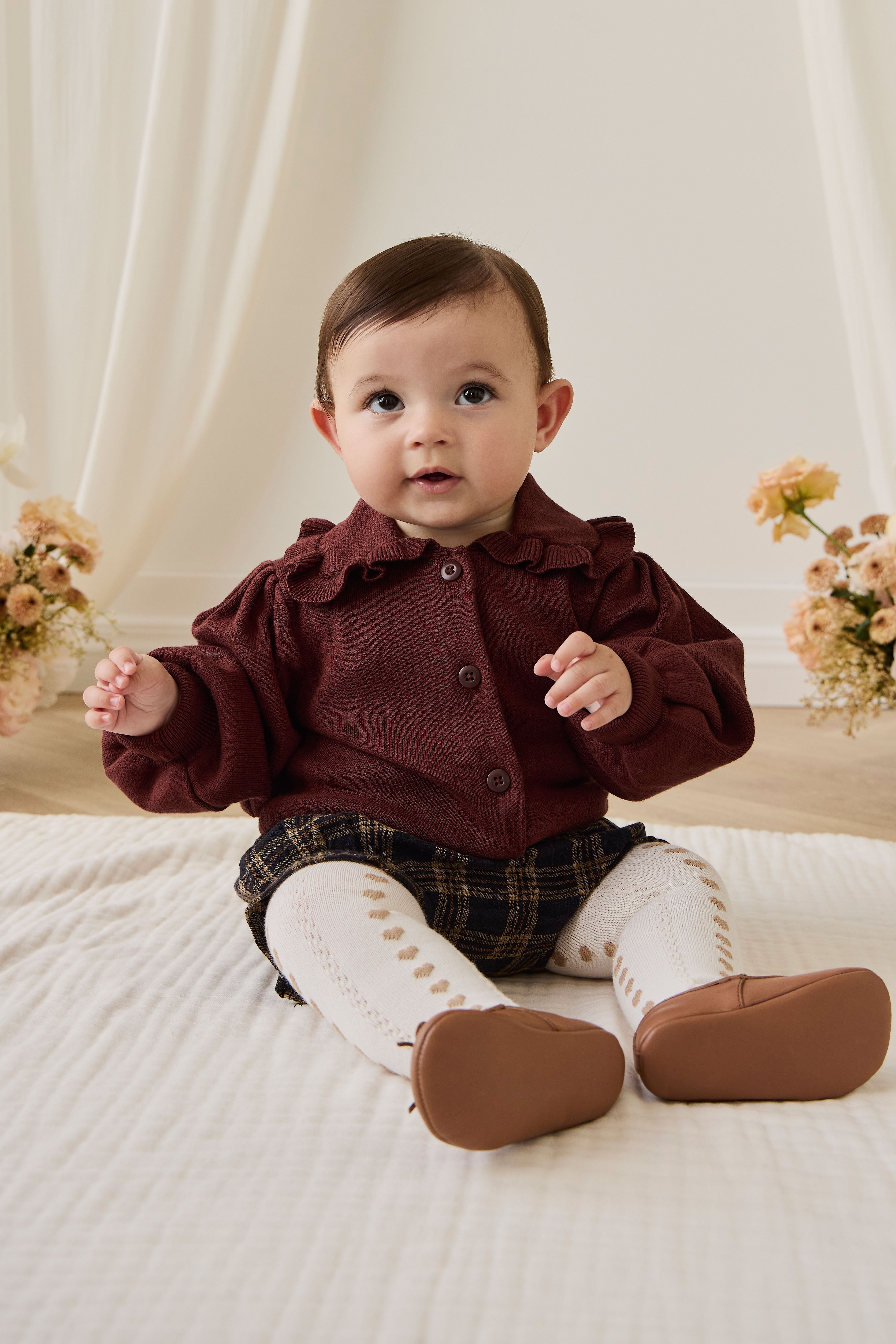 Bloomer à volants en coton biologique à carreaux classiques couleur Terre de sous-bois avec taille élastique pour bébés de 0 à 3 ans