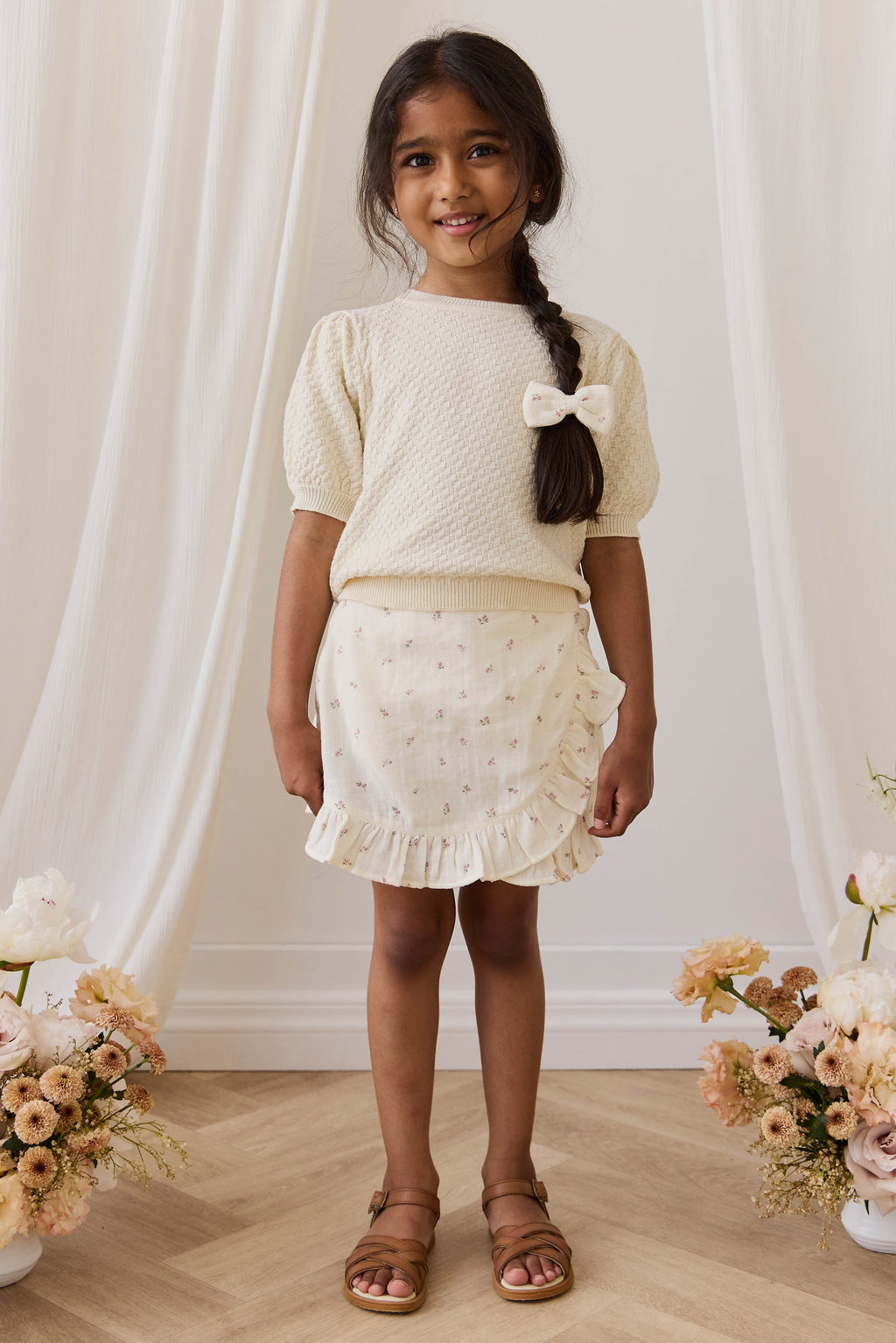 Jupe cache-cœur en mousseline de coton biologique  avec ourlet à volants et nœud latéral pour filles de 1 à 10 ans