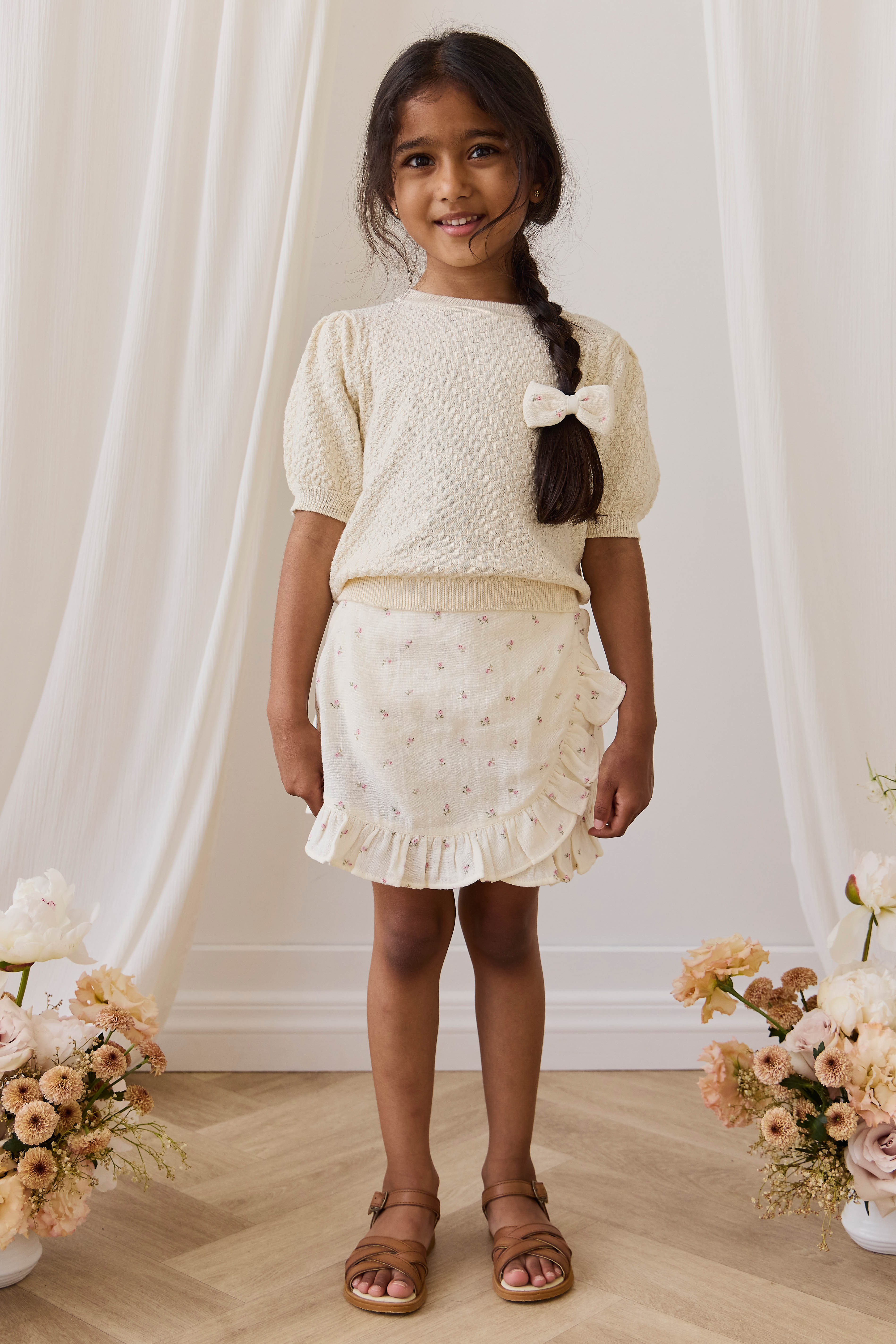 Jupe cache-cœur en mousseline de coton biologique Vintage Willow Rose avec ourlet à volants et nœud latéral pour filles de 1 à 10 ans