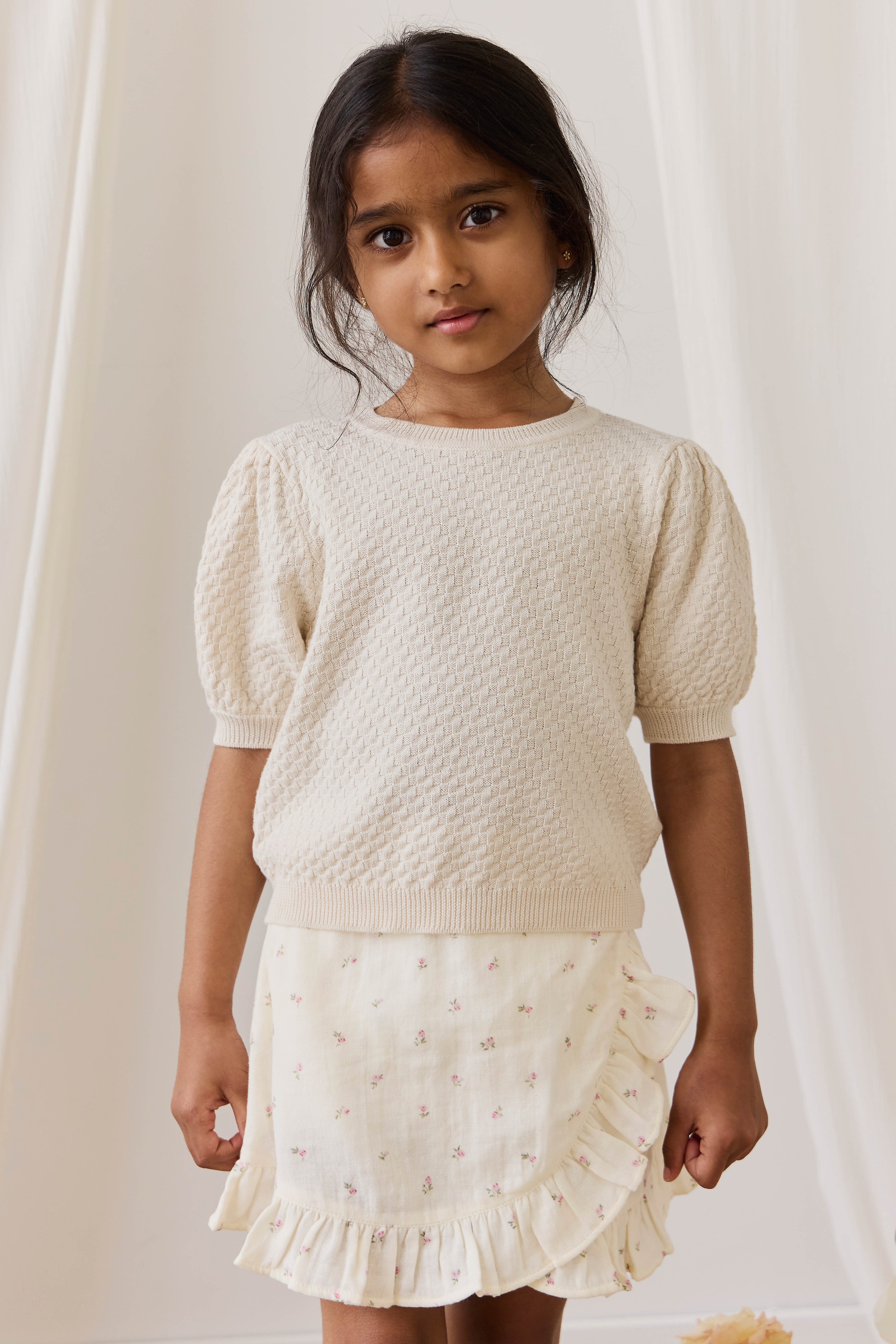Jupe cache-cœur en mousseline de coton biologique Vintage Willow Rose avec ourlet à volants et nœud latéral pour filles de 1 à 10 ans