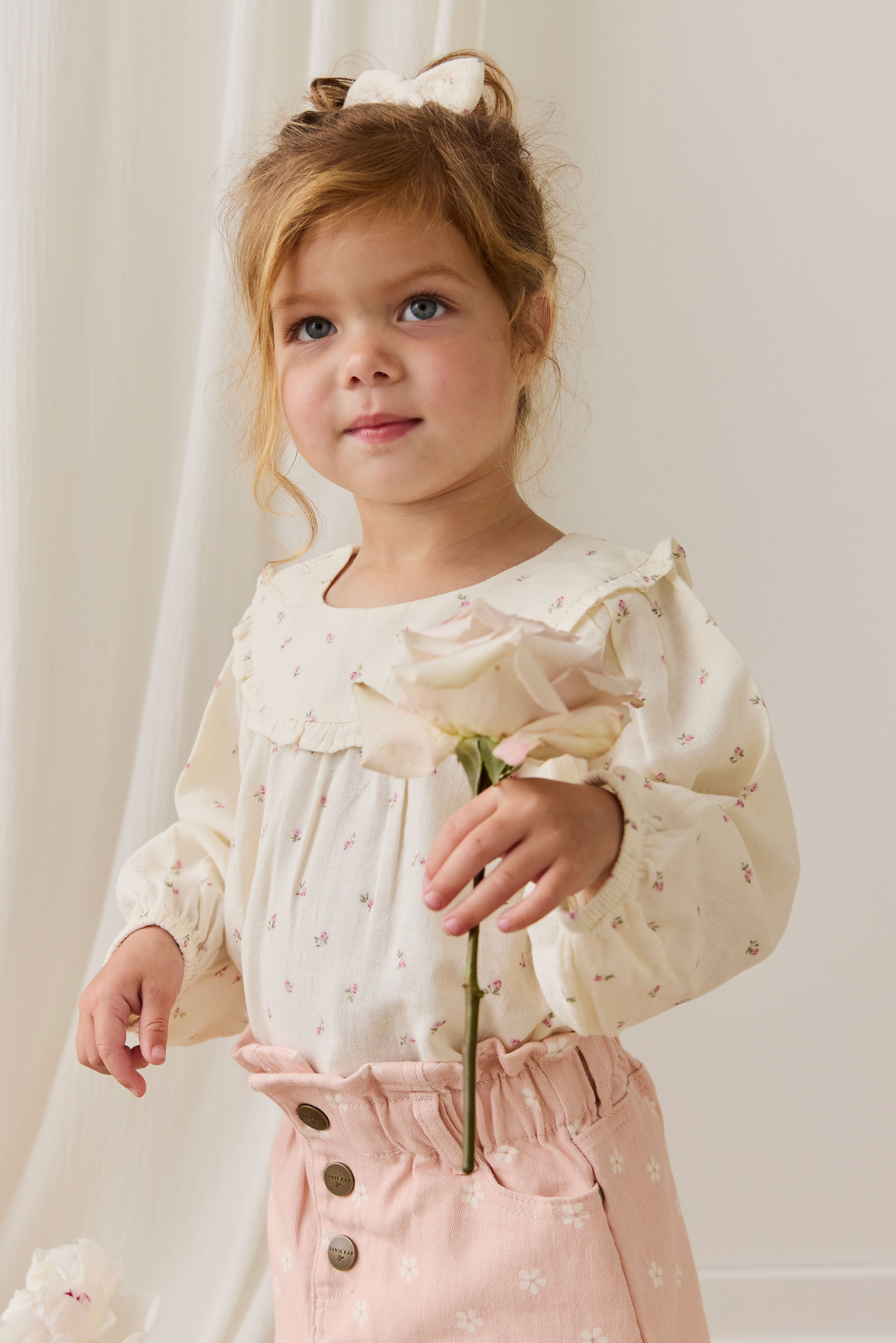 Jupe "Paperbag" en Coton-Élasthanne Imprimé Floral Rose Doux avec Détail Bouton pour Filles de 1 à 10 Ans