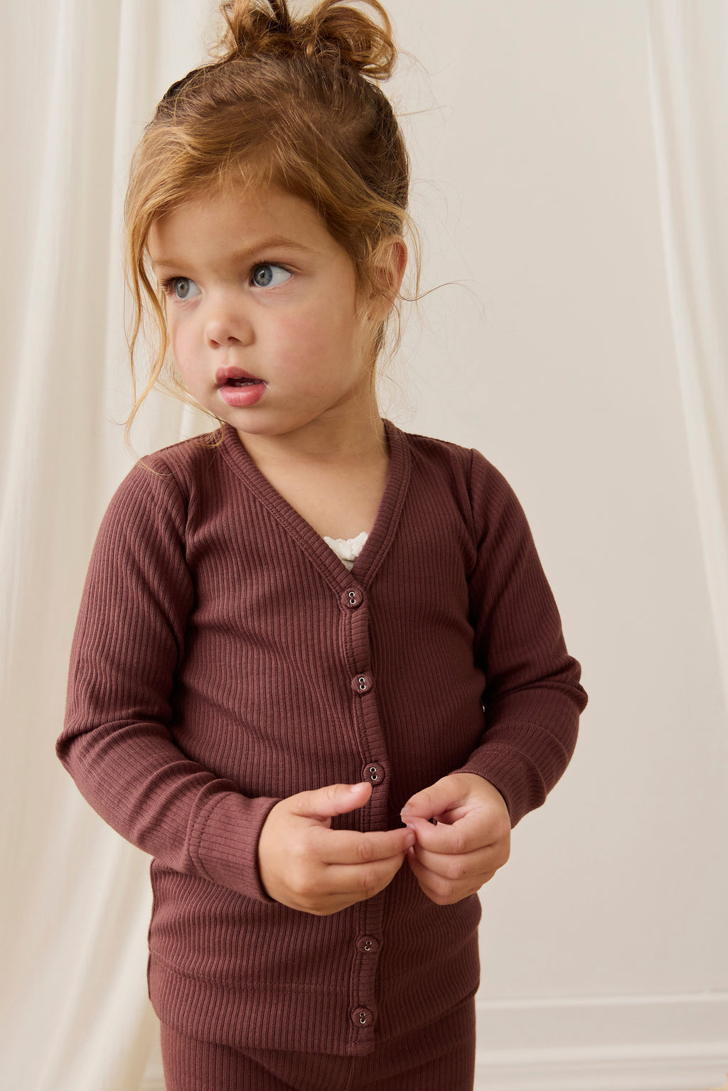 Gilet côtelé en coton modal bio Cannelle Terreuse avec boutons pour superposer, pour filles de 0 mois à 10 ans