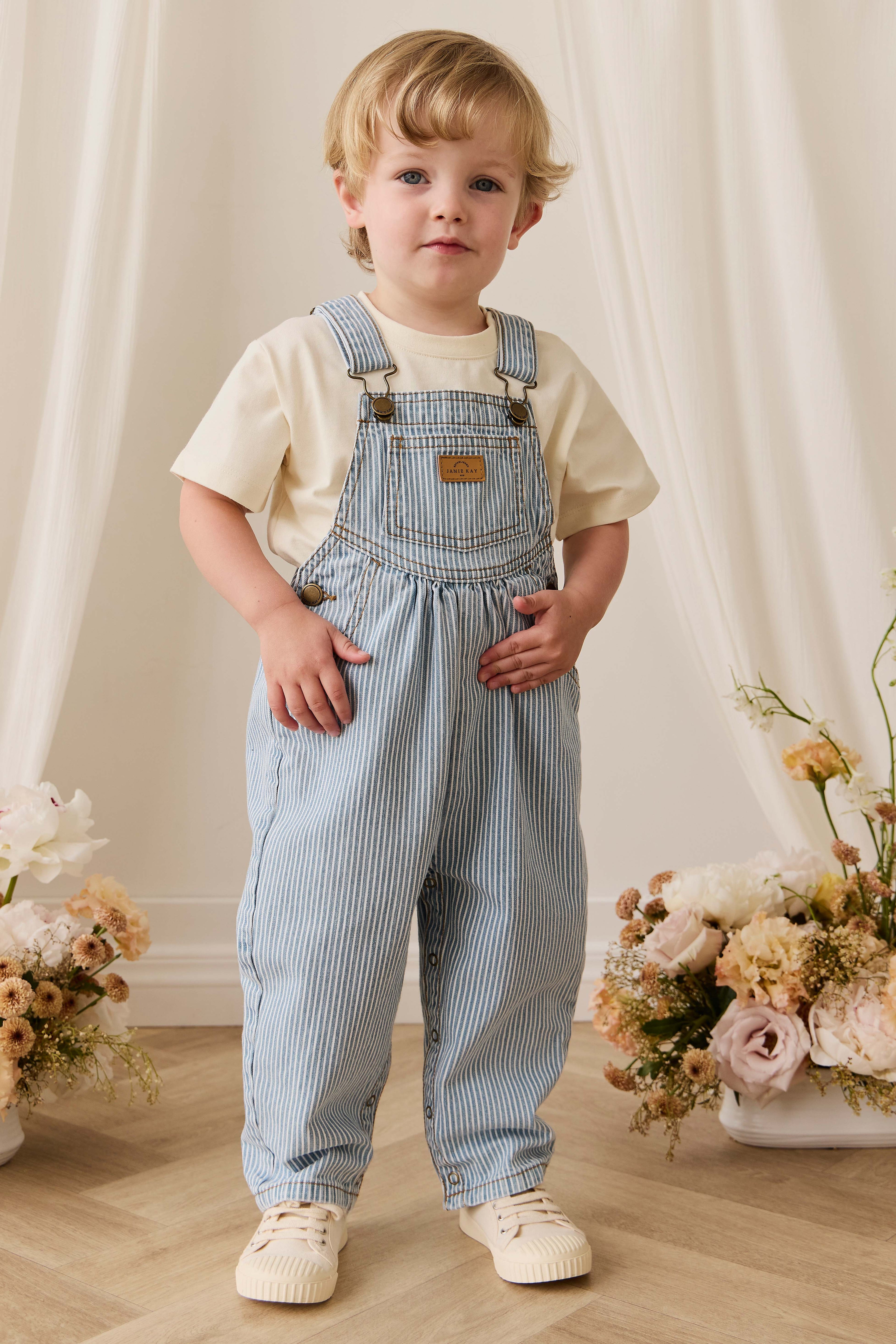 Salopette classique à rayures de Noël en mélange de coton avec bretelles réglables et boutons-pression pour enfants de 6 mois à 8 ans